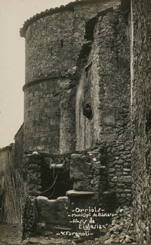 Absis de l'església de Sant Genís d'Orriols. 1911-1944