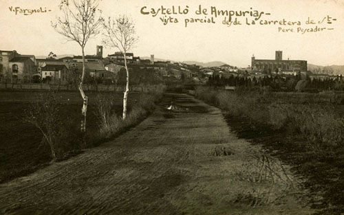 Vista parcial de Castelló des de la carretera de Sant Pere Pescador. 1911-1936