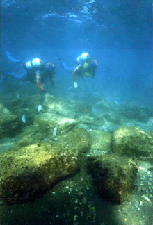 Port romà submergit a les ruïnes de Sant Martí d'Empúries. 31 de març 1997