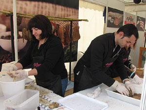 Fira del Porc FIPORC 2014. Elaboració de greixons, botifarres, carn de perol...