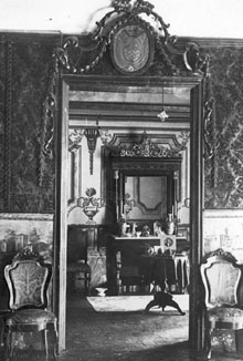 Interior d'una sala de Can Trinxeria. 1890-1916