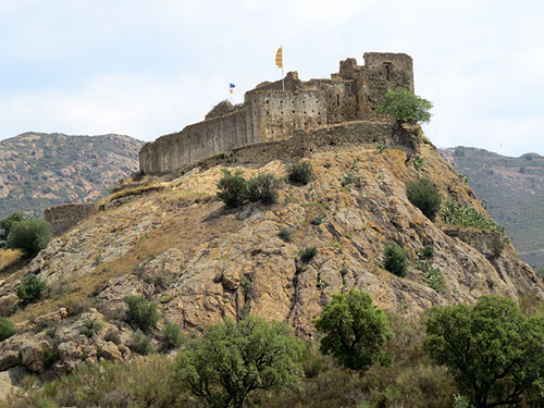 Vista general del castell de Quermançó