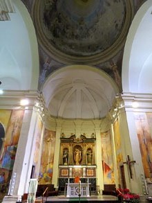 Interior de l'església de Santa Coloma de Farners