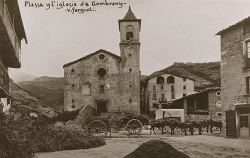 Plaça i església de Sant Pere de Gombrèn. 1918