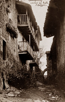 El carrer de Dalt de Gombrèn. 1911