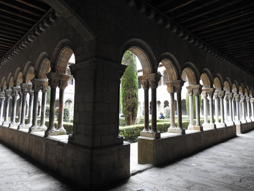 El claustre del Monestir de Santa Maria de Ripoll