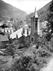 Campanar de l'esgl&eacute;sia de Santa Maria de Ribes. 1945-1965