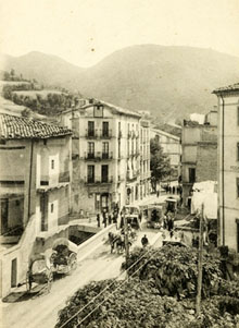 Carrer de Sant Quint&iacute; de Ribes de Freser. Ca. 1900